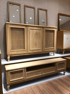 میز تلویزیون تمام چوب با روکش طبیعی چوب